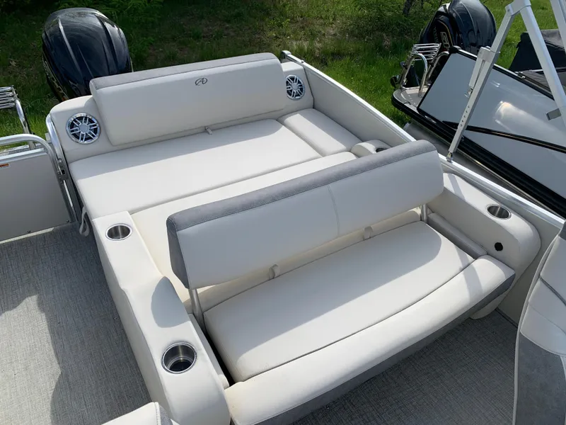 Slide: The Image of 2023 Avalon Catalina VRL 25' Tri-Toon boat with spacious seating and cup holders. - 40