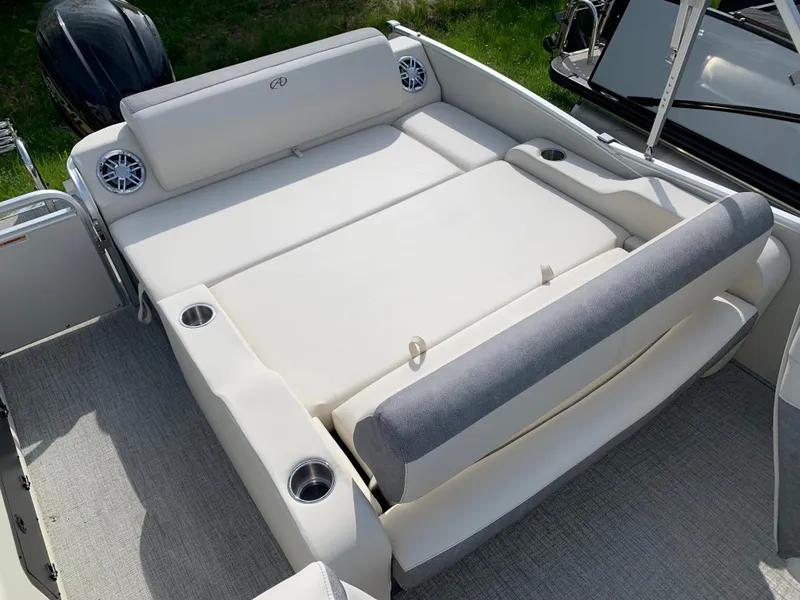 Slide: The Image of 2023 Avalon Catalina VRL 25' Tri-Toon boat with spacious seating and cup holders. - 42