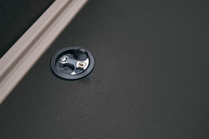 Slide: The Image of Sun Tracker SportFish 20 DLX 2023 - 30