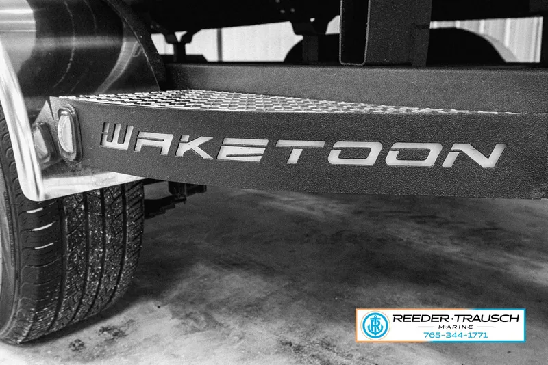 Slide: The Image of Avalon Waketoon 2023 - 77