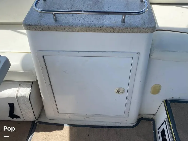 Slide: The Image of 2000 Larson 290 Cabrio for sale in Homosassa, FL - 29