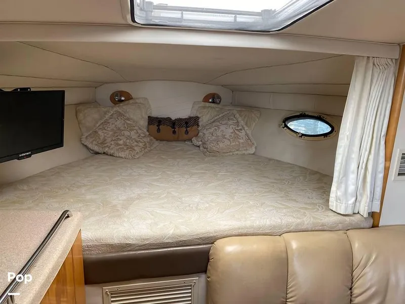 Slide: The Image of 2000 Larson 290 Cabrio for sale in Homosassa, FL - 37