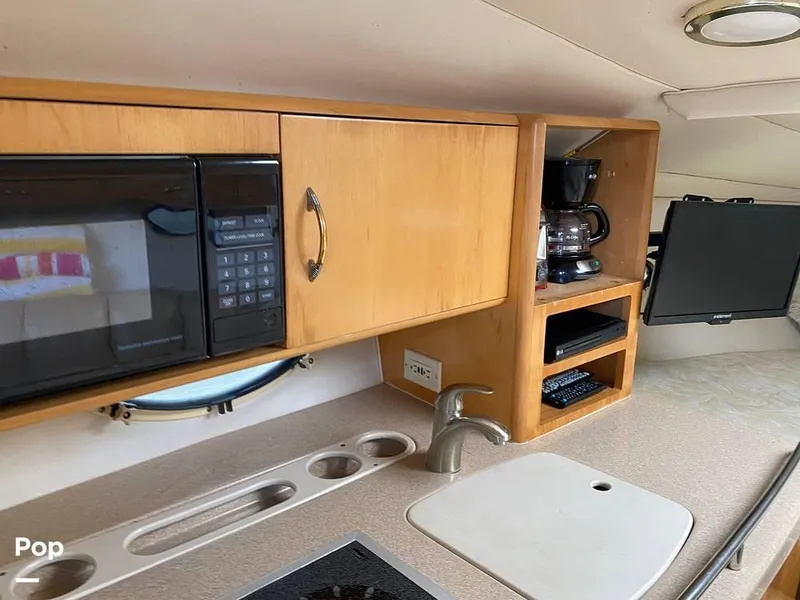 Slide: The Image of 2000 Larson 290 Cabrio for sale in Homosassa, FL - 41