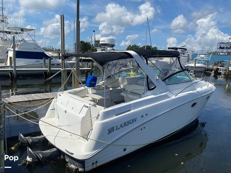 Slide: The Image of 2000 Larson 290 Cabrio for sale in Homosassa, FL - 5