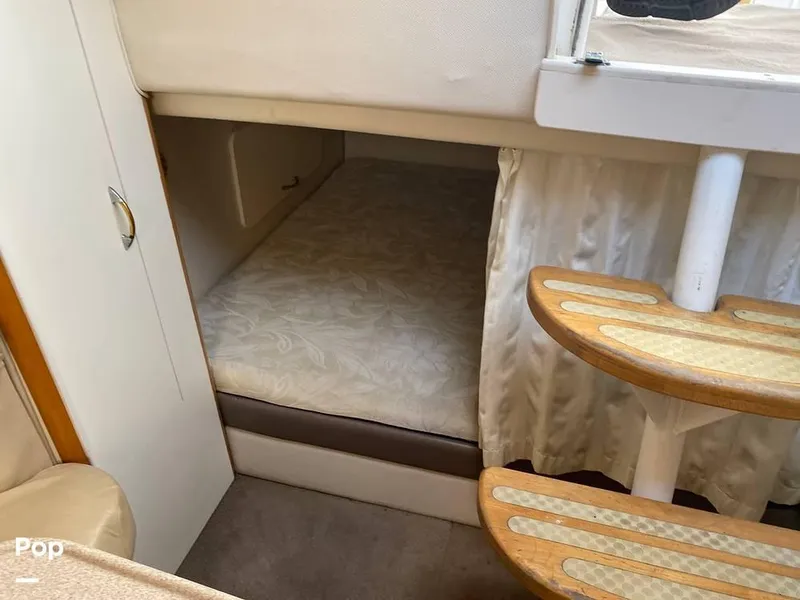 Slide: The Image of 2000 Larson 290 Cabrio for sale in Homosassa, FL - 51