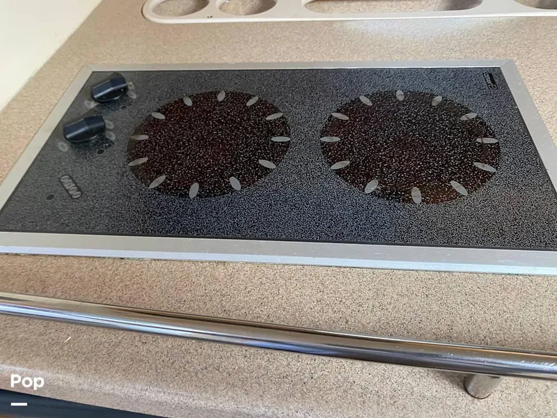 Slide: The Image of 2000 Larson 290 Cabrio for sale in Homosassa, FL - 58