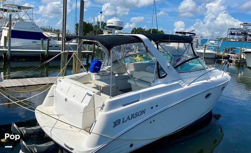 Slide: The Image of 2000 Larson 290 Cabrio for sale in Homosassa, FL - 6