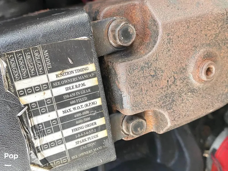 Slide: The Image of 2000 Larson 290 Cabrio for sale in Homosassa, FL - 68