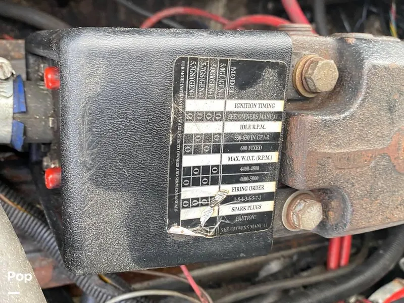 Slide: The Image of 2000 Larson 290 Cabrio for sale in Homosassa, FL - 70