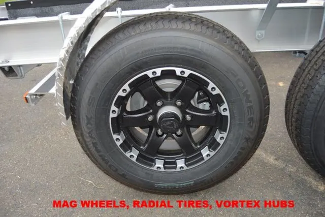 Slide: The Image of Venture Trailers Aluminum Triple Axle Commander Series COM-10800 2024 - 6