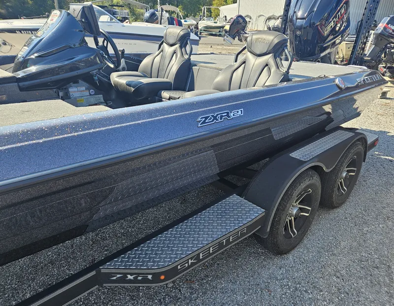 The Image of Skeeter ZXR21 2023 - 1