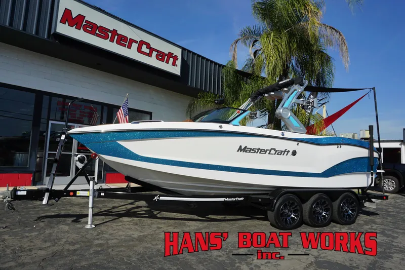 The Image of MasterCraft X24 2023 - 1