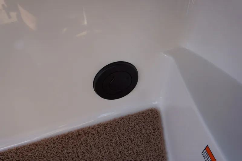 Slide: The Image of MasterCraft X24 2023 - 33