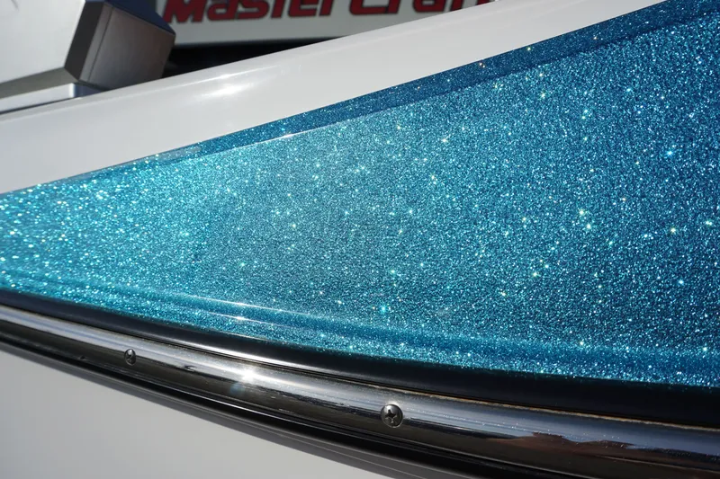 Slide: The Image of MasterCraft X24 2023 - 4