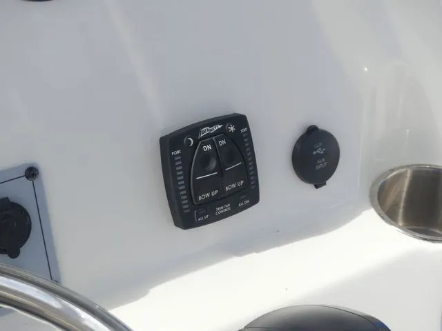 Slide: The Image of Key West 230 BR 2023 - 25