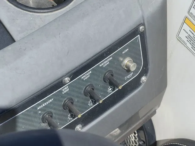 Slide: The Image of Bayliner 190 Deck Boat 2018 - 17