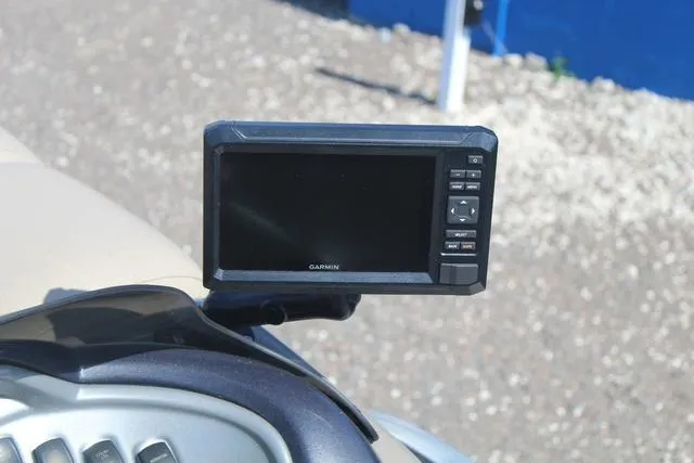 Slide: The Image of Sun Tracker Sportfish™ 20 DLX 2023 - 19