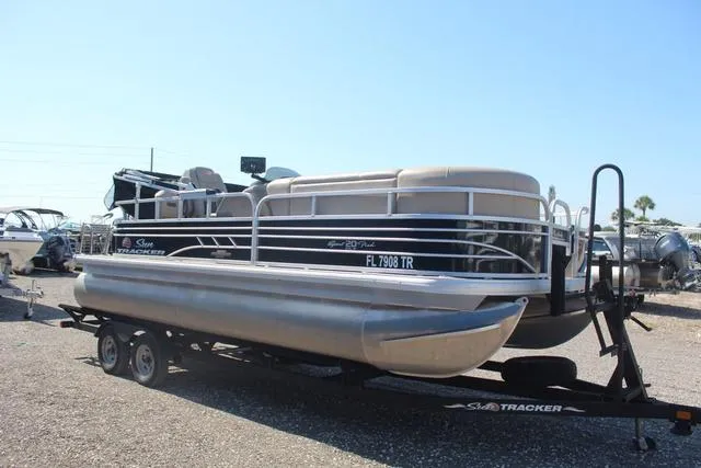 Slide: The Image of Sun Tracker Sportfish™ 20 DLX 2023 - 3