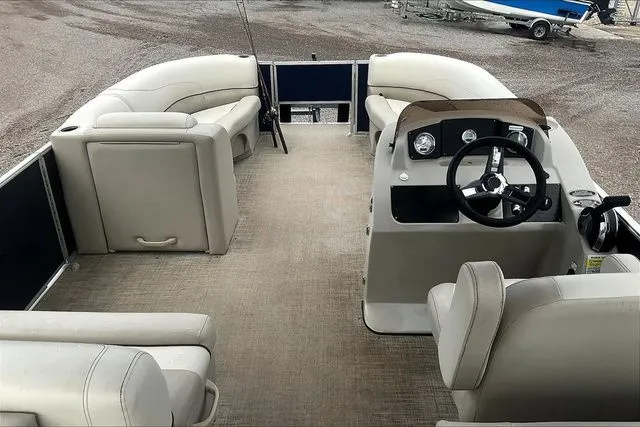 Slide: The Image of Cypress Cay SEABREEZE 232 CS 2020 - 11