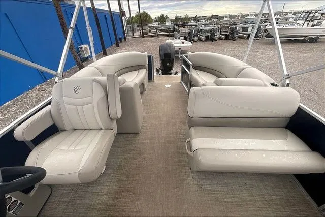 Slide: The Image of Cypress Cay SEABREEZE 232 CS 2020 - 21