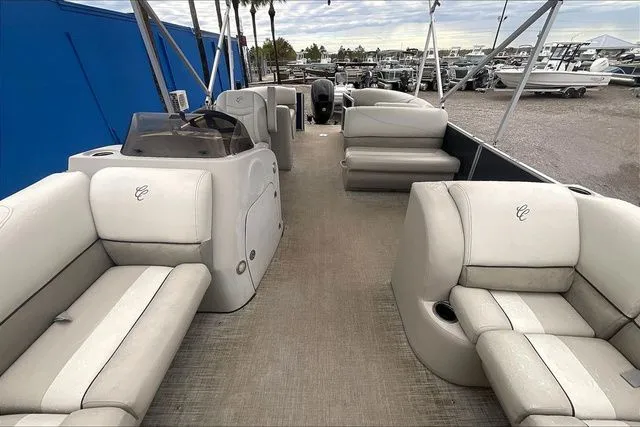 Slide: The Image of Cypress Cay SEABREEZE 232 CS 2020 - 40