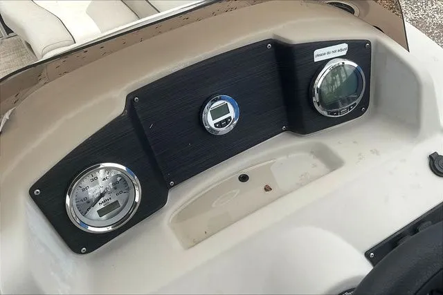 Slide: The Image of Cypress Cay SEABREEZE 232 CS 2020 - 45