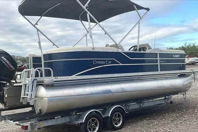 Slide: The Image of Cypress Cay SEABREEZE 232 CS 2020 - 7