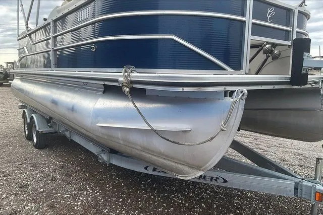 Slide: The Image of Cypress Cay SEABREEZE 232 CS 2020 - 9