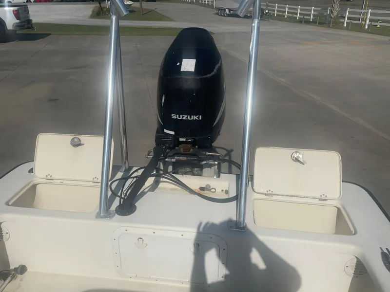 Slide: The Image of 2006 Intruder Pro Marine 20 boat with Suzuki outboard motor. - 8