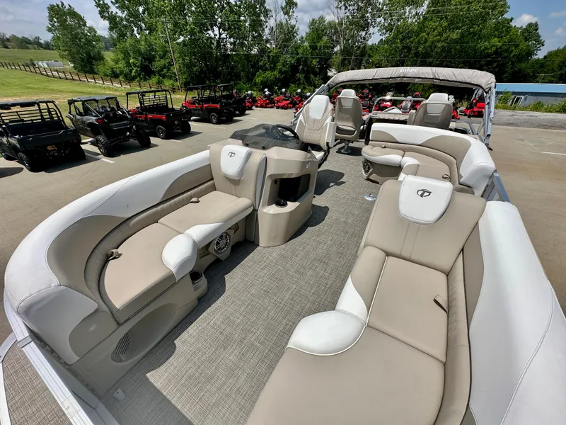 Slide: The Image of 2023 Tahoe Tritoon LTZ Rear Fish 21 FT - 13