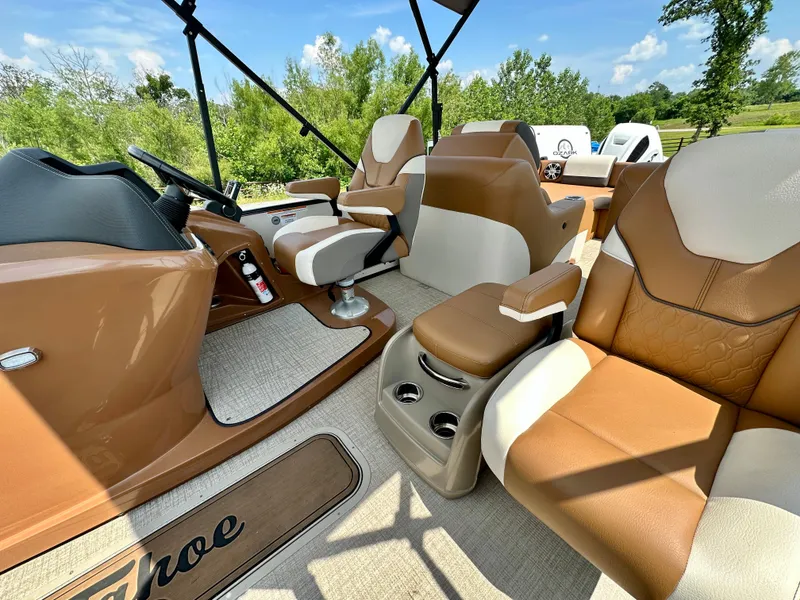 Slide: The Image of 2023 Tahoe Pontoon Cascade Cruise 25 FT Triple 27 WG interior with luxurious seating. - 19