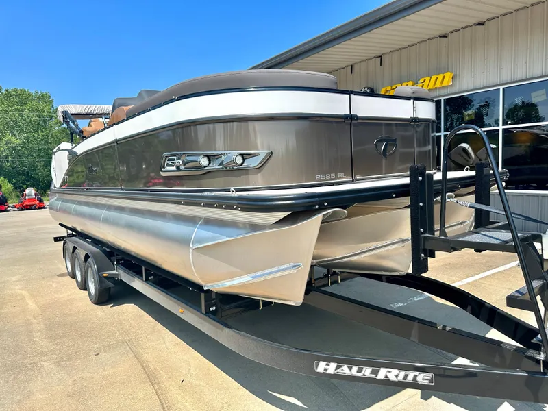 Slide: The Image of 2023 Tahoe Pontoon Cascade Cruise 25 FT Triple 27 WG on Haul Rite trailer. - 5