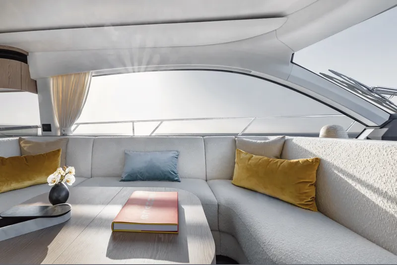 Slide: The Image of Azimut Fly 53 2027 - 11