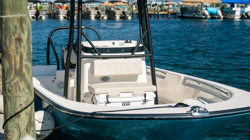 Slide: The Image of Boston Whaler 190 Montauk 2027 - 21