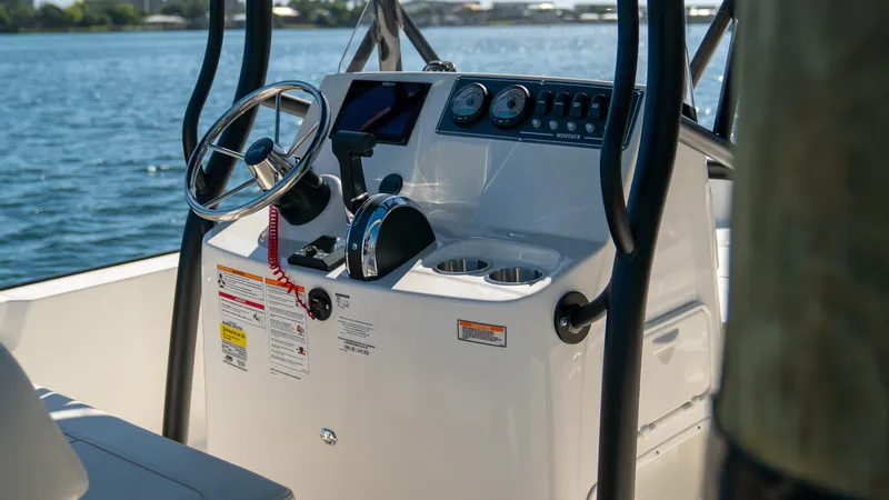 Slide: The Image of Boston Whaler 190 Montauk 2027 - 23
