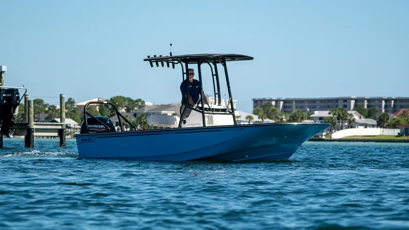 Slide: The Image of Boston Whaler 190 Montauk 2027 - 14