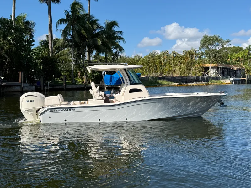 Slide: The Image of Grady-White 281 CE 2027 - 8