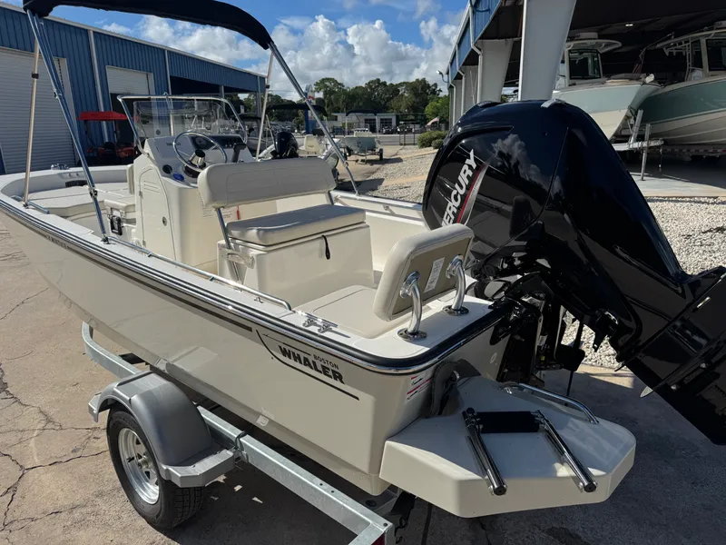 Slide: The Image of Boston Whaler 170 Montauk 2027 - 2