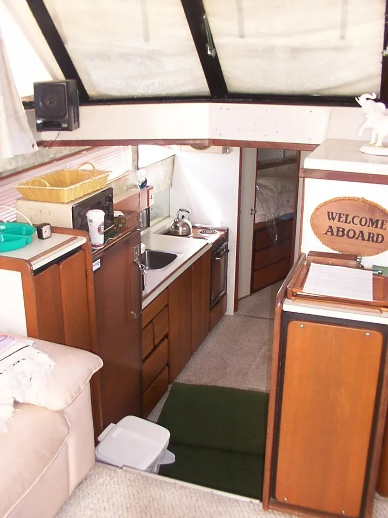 Slide: The Image of Owens Concorde Flybridge Sedan 1968 - 12