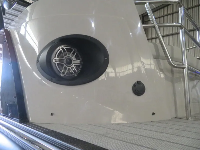 Slide: The Image of 2023 Starcraft SX 25 Q boat speaker and deck detail. - 6