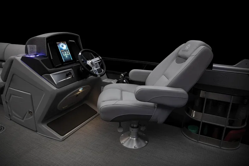 Slide: The Image of Regency 250 LE3 Sport 2023 - 30