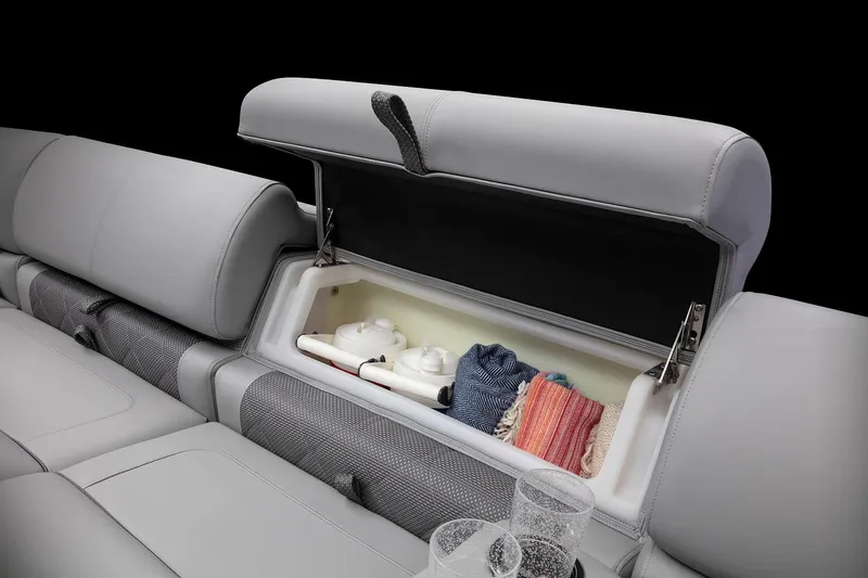 Slide: The Image of Regency 250 LE3 Sport 2023 - 34