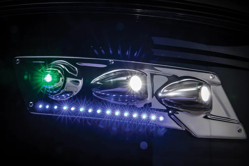 Slide: The Image of Regency 250 LE3 Sport 2023 - 50