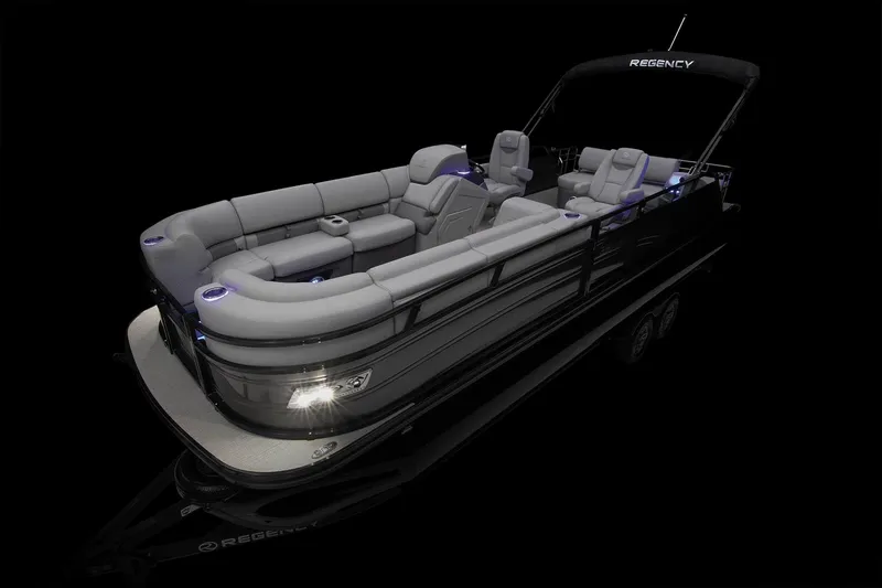 Slide: The Image of Regency 250 LE3 Sport 2023 - 54