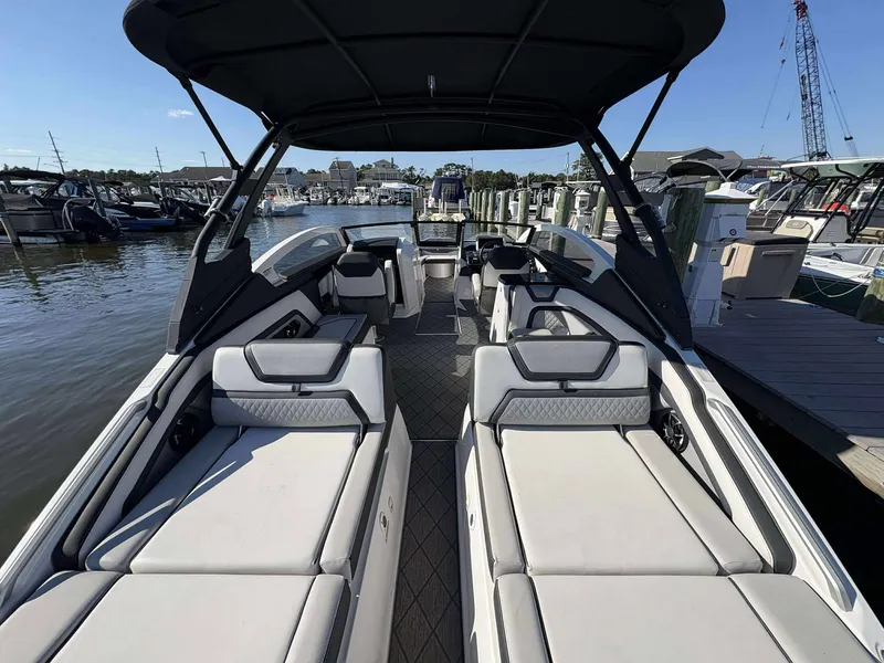 Slide: The Image of Yamaha 275 SE 2019 - 23