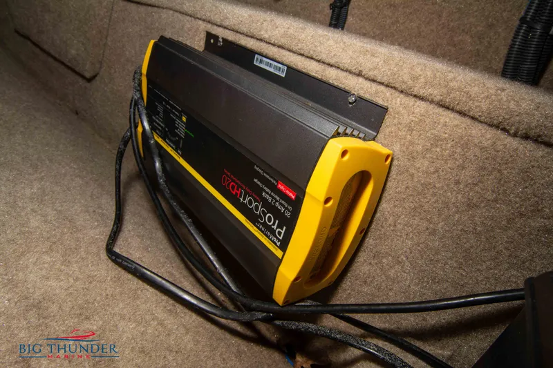 Slide: The Image of MasterCraft XStar 2021 - 53