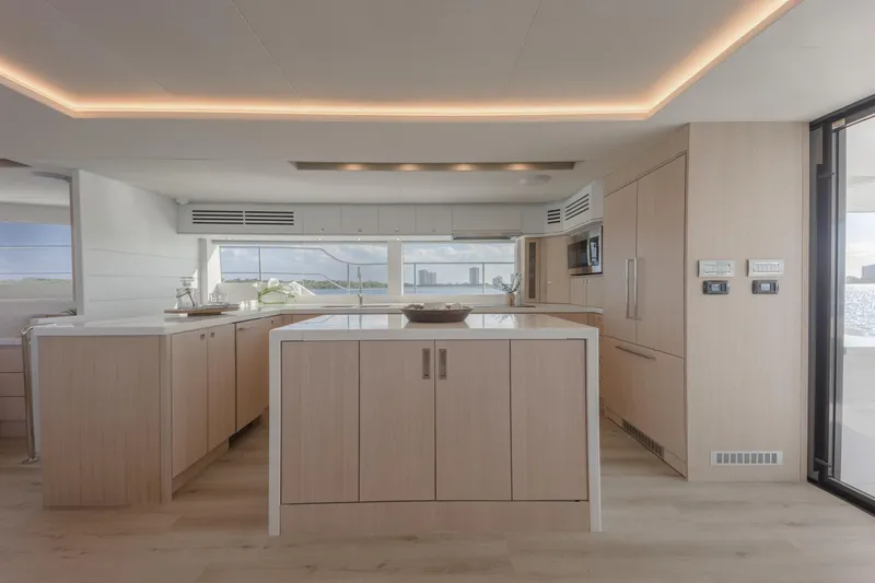 Slide: The Image of Two Oceans 555 Interior galley - 42