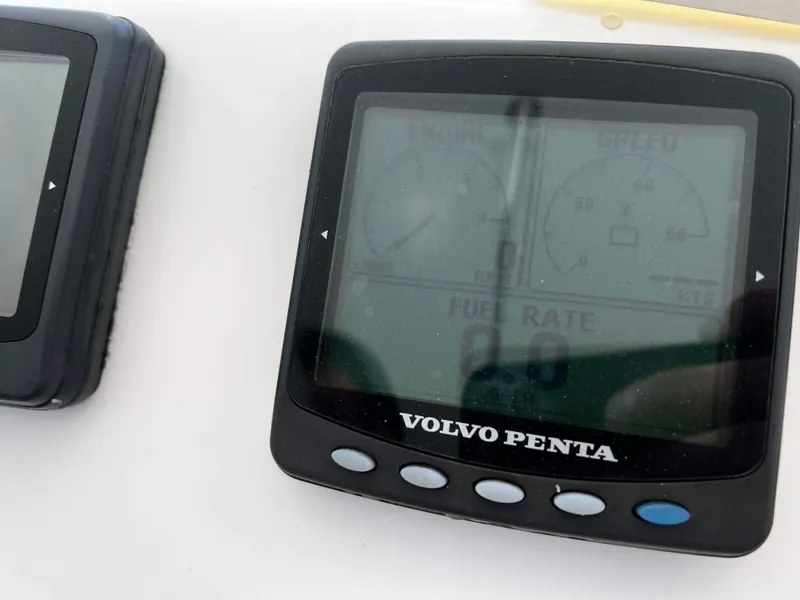 Slide: The Image of Volvo Penta marine display showing fuel rate and speed on Ocean 40 Super Sport, 2003 model. - 37