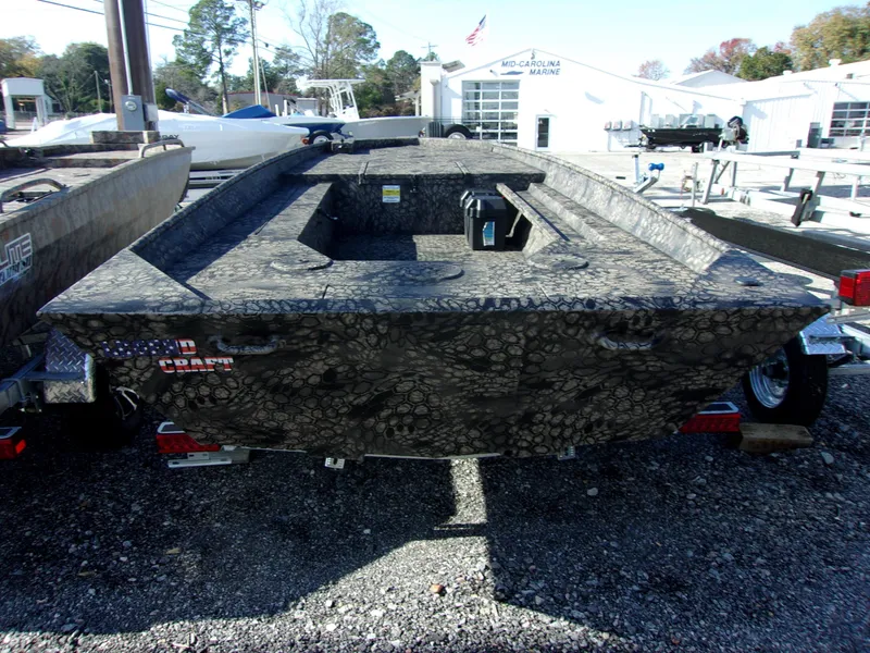 Slide: The Image of Legend 1652 Renegade 2023 - 5