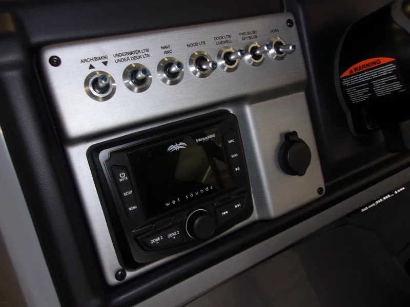 Slide: The Image of Berkshire STS Series 25RFX STS 2023 - 19